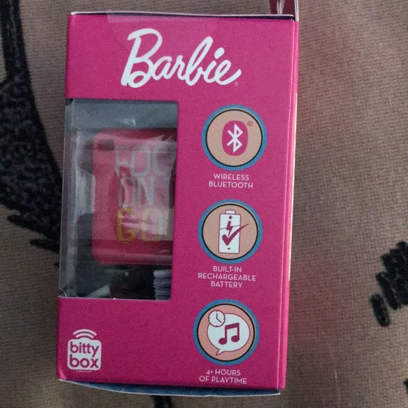 ✨🎉🎊HOST PICK!✨🆕Bitty Box Mini Keychain Barbie Bluetooth Speaker!SOLD OUT!!💖✨ - Picture 2 of 6